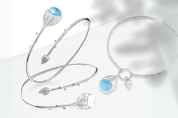 <center>Why Every Jewelry Lover Needs a Sterling Silver Bracelet Collection</center>