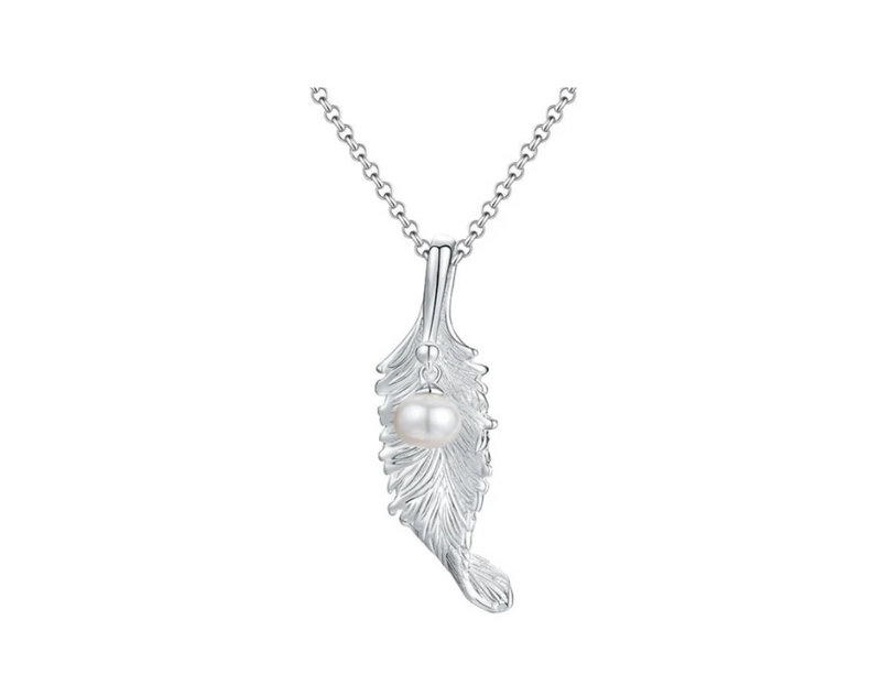 Pearl Long Leaf Pendant