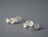 Hanging Elegant Flower Stud Earrings