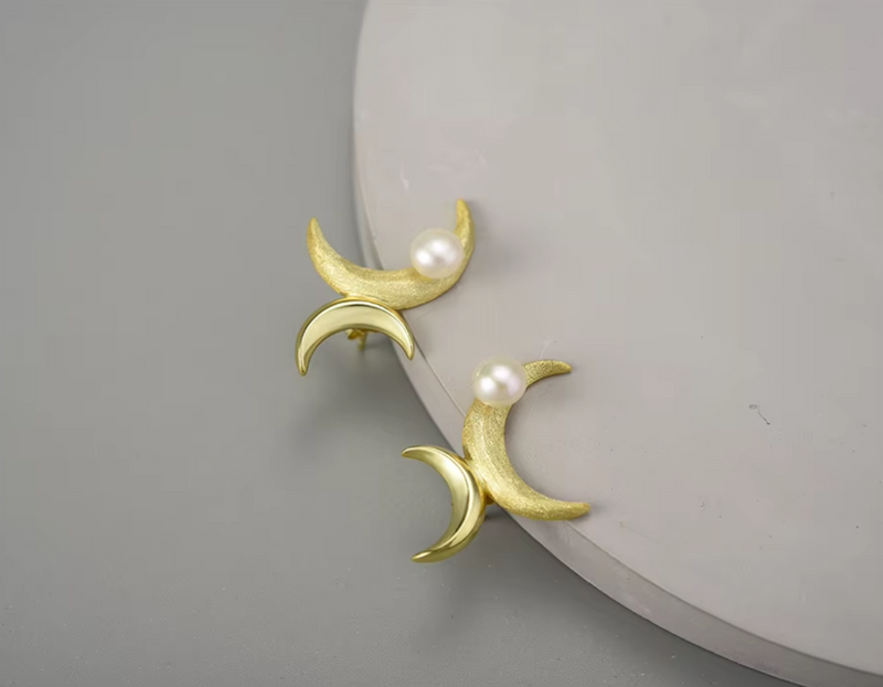 Asymmetrical Double Moon Stud Earrings